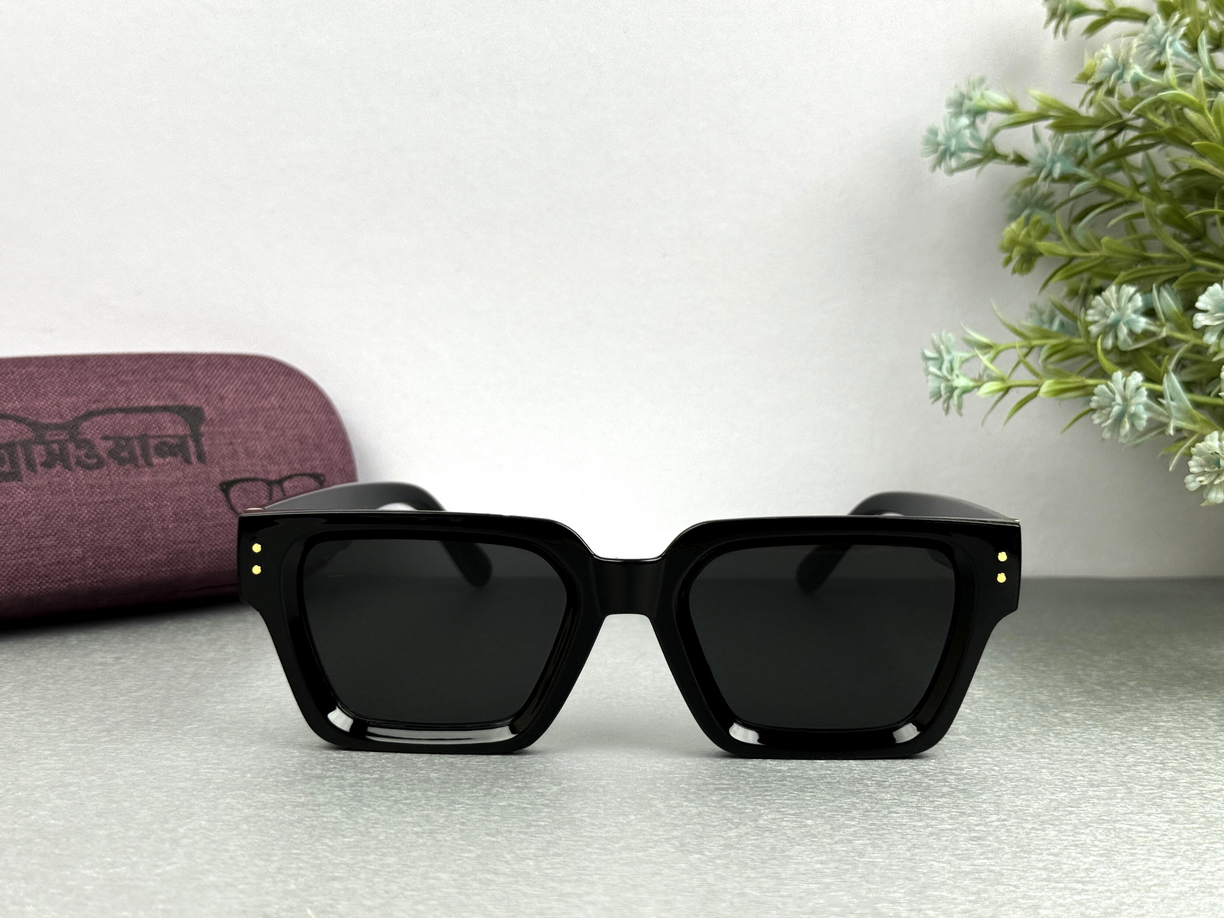 Louis Vuitton Premium Black Sunglass-35104