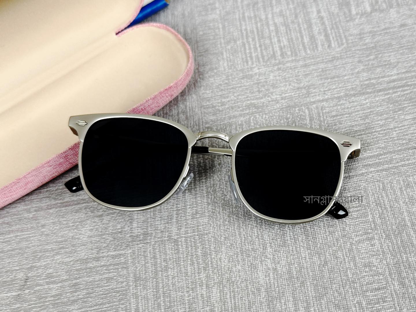 Most Demanding Sunglass 98295